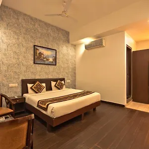 https://luxury-tashree-at-airport.hotelsdelhi.org